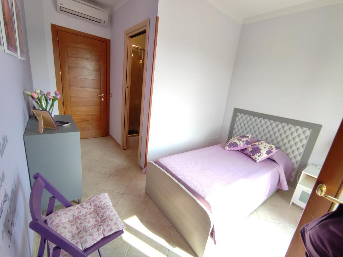 Il Giardino Delle Zagare Bed & Breakfast Fondi Bagian luar foto