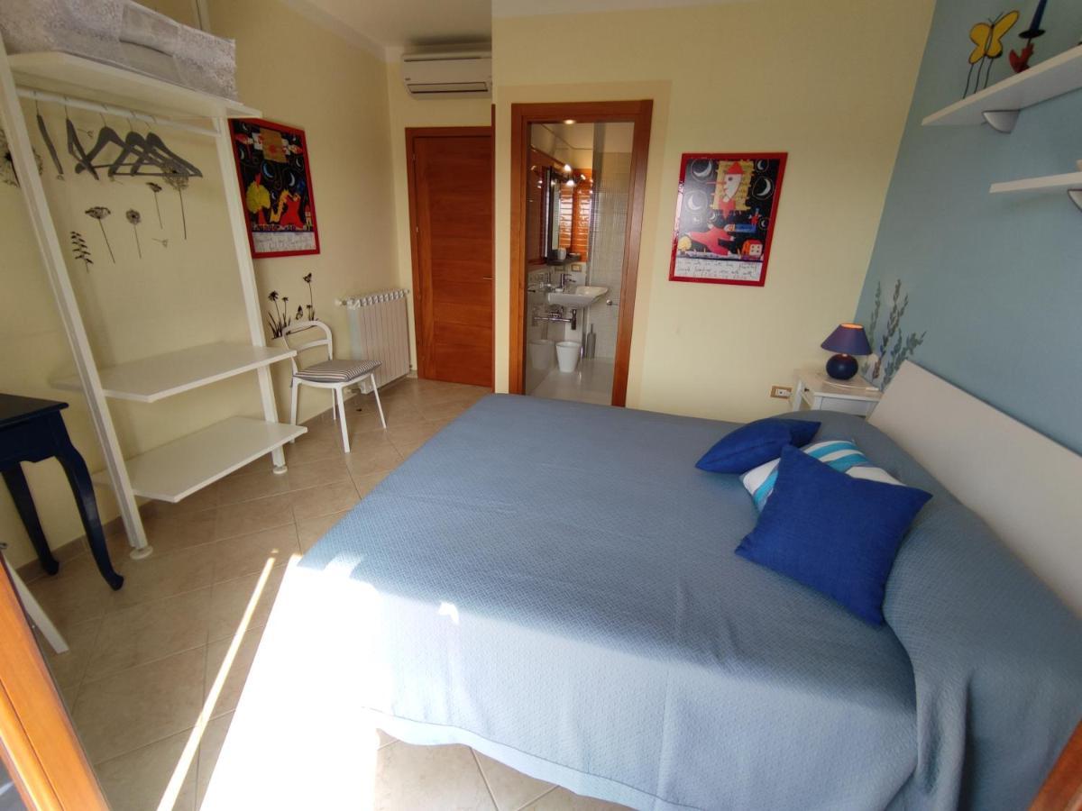 Il Giardino Delle Zagare Bed & Breakfast Fondi Bagian luar foto