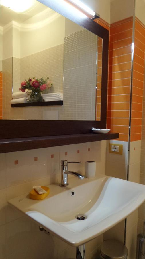 Il Giardino Delle Zagare Bed & Breakfast Fondi Bagian luar foto