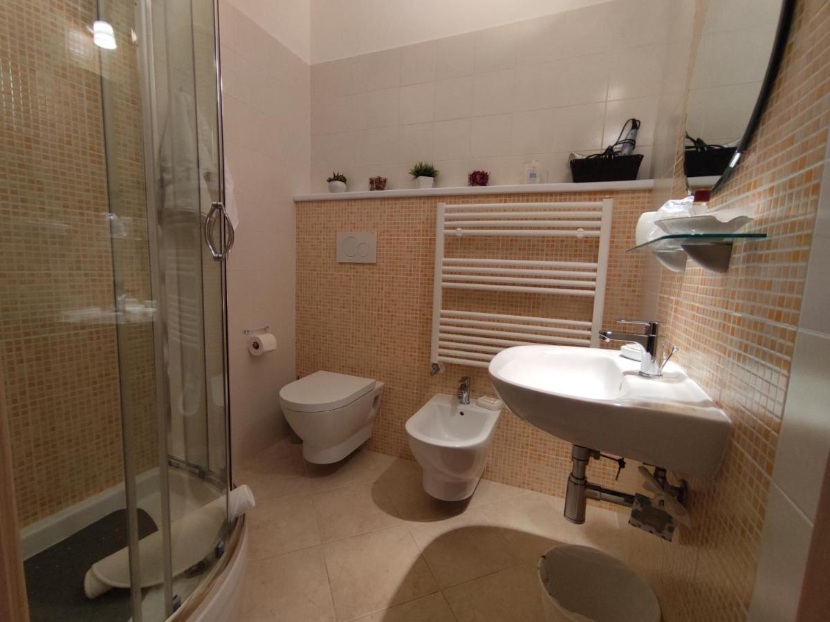 Il Giardino Delle Zagare Bed & Breakfast Fondi Bagian luar foto